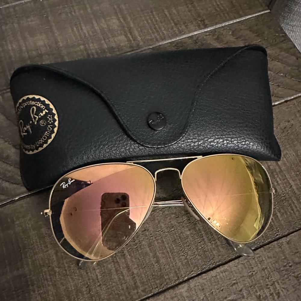 Ray-Ban Gold Aviator Sunglasses
